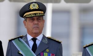 General Braga Netto pede para instalar TV a cabo para acompanhar not&iacute;cias na pris&atilde;o