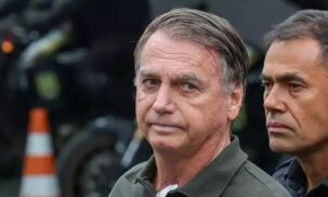 Jair Bolsonaro relata efeitos colaterais de medicamentos