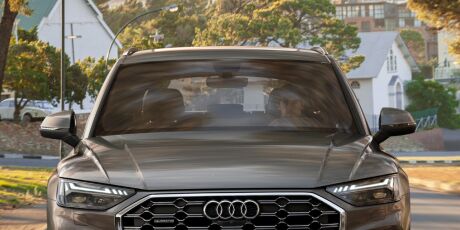 O híbrido plug-in Q5 TFSIe "Quattro" é a aposta da Audi para a transição para o carro elétrico