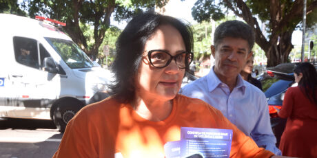 Damares acusa Freixo de uso pol&iacute;tico em patroc&iacute;nio da Embratur a escola que homenagear&aacute; Lula