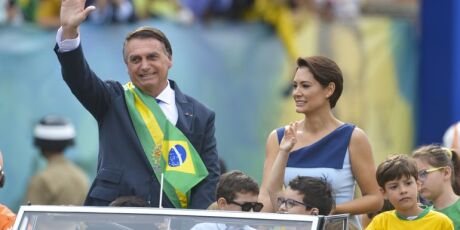 Guerra p&uacute;blica entre Michelle e filhos de Bolsonaro se arrasta desde 2021