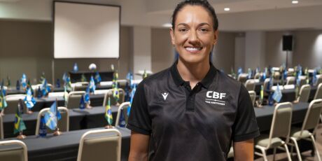 Jogador do Bragantino pede desculpas ap&oacute;s fala machista contra &aacute;rbitra de MS