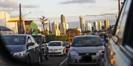 Pagamento do licenciamento de ve&iacute;culos come&ccedil;a neste m&ecirc;s em MS