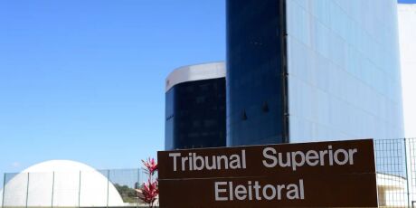 Termina hoje (4) o prazo para partidos registrarem estatutos