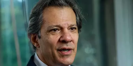 Corte de gastos terá efeito expressivo, diz Haddad, enquanto anúncio depende de Lula