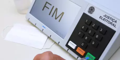 Elei&ccedil;&otilde;es 2026: TSE aprova transporte gratuito para eleitores com mobilidade reduzida