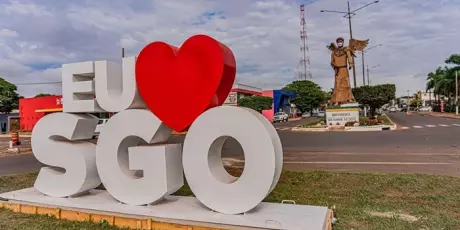 Vai curtir o porco no rolete em São Gabriel do Oeste-MS? Confira os hotéis disponíveis na cidade