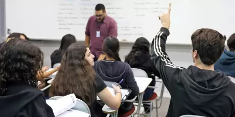 Saiba como são calculadas as notas do Enem 2024