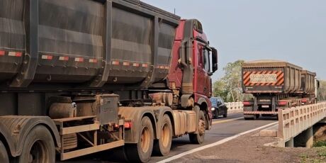 Com 'dragagem' no rio Paraguai barrada pelo Ibama, BR-262 é quem sofrerá