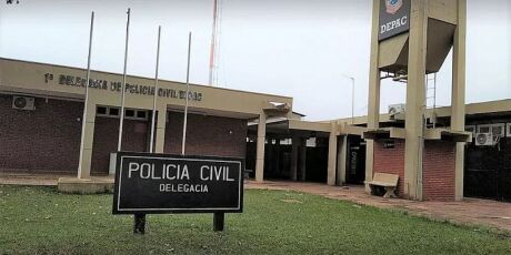 Adolescente é esfaqueado ao tentar defender a mãe em briga