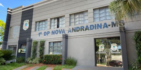 Homem &eacute; esfaqueado ap&oacute;s chamar esposa para ir embora de festa