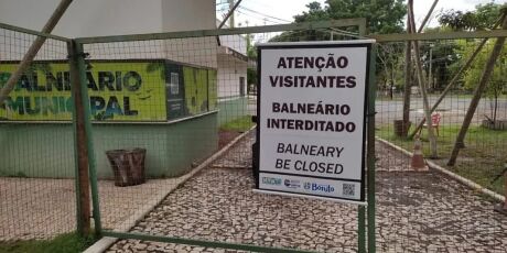 Chuva da madrugada interdita balneário de Bonito