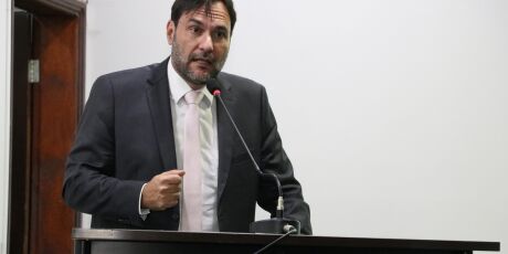 MP pede cassação de prefeito supostamente eleito à base de 'fake news' em MS