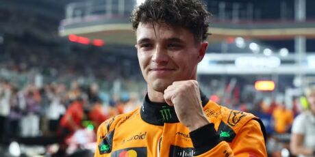 'Um dia perfeito para a McLaren', comemora Norris após pole no GP de Abu Dabi