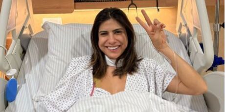 Camila Jara comemora sucesso na cirurgia para retirada da tireoide
