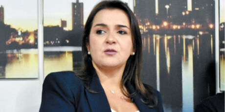 Adriane veta projeto por v&iacute;cio de iniciativa e viola&ccedil;&atilde;o dos princ&iacute;pios constitucionais