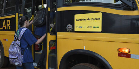 Município entra na mira do MP por casos de bullying em transporte escolar