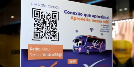 Ônibus intermunicipais de MS passam a contar com internet Starlink