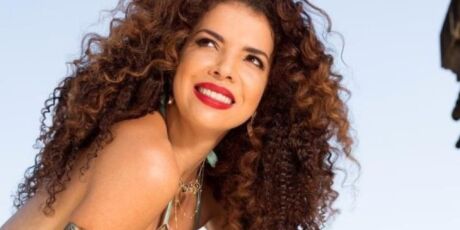Vanessa da Mata se apresenta de graça neste domingo na Capital