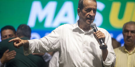 Valdemar diz que candidatura de Fl&aacute;vio Bolsonaro ao Planalto &eacute; 'vi&aacute;vel e irrevers&iacute;vel'