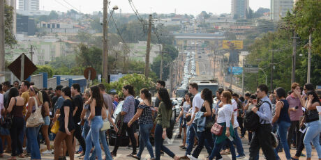 Mais de 42 mil fazem provas discursivas do CNU 2025 neste domingo