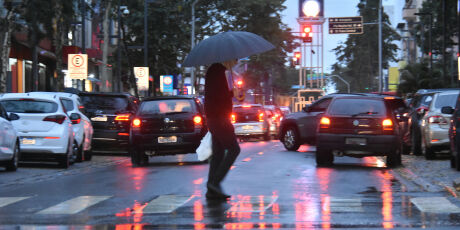 Fim de semana tem calor, pancadas de chuva e mudan&ccedil;a de temperatura em MS