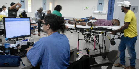 Prefeitura tem 15 dias para montar plano e reduzir escassez de leitos na Capital