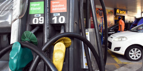 Postos resistem a reduzir o pre&ccedil;o da gasolina em Mato Grosso do Sul