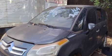 Homem encontra droga em carro comprado em leil&atilde;o 