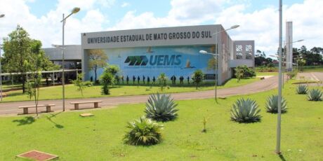 UEMS lan&ccedil;a pacote de 12 obras e investimentos que somam R$ 15 milh&otilde;es