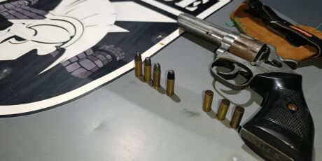 Rapaz &eacute; assassinado a tiros por vingan&ccedil;a em pra&ccedil;a de Campo Grande