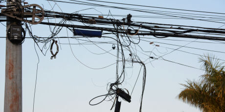 A&ccedil;&atilde;o deve limpar visual de Campo Grande retirando fios de energia soltos e irregulares