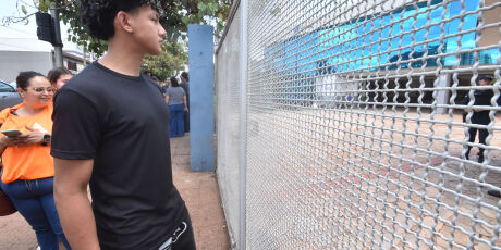 Estudantes chegam segundos atrasados e perdem 1&ordm; dia de Enem