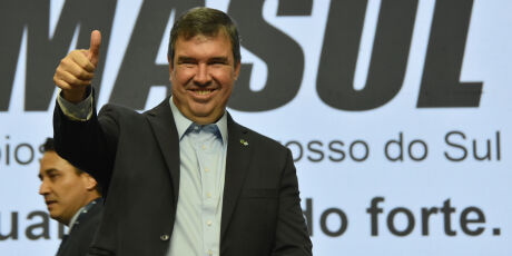 Pesquisa confirma reelei&ccedil;&atilde;o de Riedel no primeiro turno