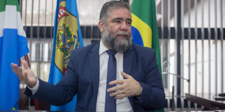 "A quest&atilde;o da seguran&ccedil;a p&uacute;blica est&aacute; muito politizada e ela tem que ser t&eacute;cnica"