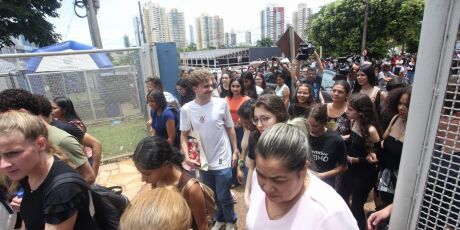 Enem 2025: matem&aacute;tica do 2&ordm; dia de provas n&atilde;o abala candidatos