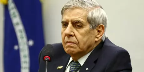 Heleno e Paulo Sergio são presos para cumprir pena por trama golpista