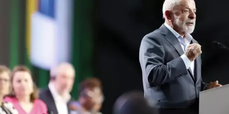 Emerg&ecirc;ncia clim&aacute;tica &eacute; uma crise da desigualdade, diz Lula na COP30