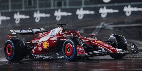 Hamilton se frustra com último posto no grid após recorde de poles