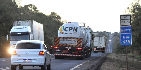 MS: 790 mil ve&iacute;culos devem trafegar na BR-163 no Natal e Ano Novo