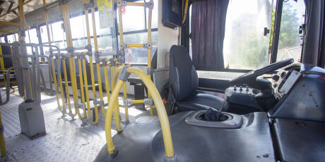 Motoristas avaliar&atilde;o volta ao trabalho s&oacute; na ter&ccedil;a e Capital deve continuar sem &ocirc;nibus