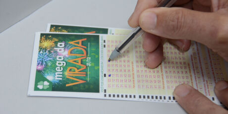 Caixa adia sorteio da Mega da Virada 2025 para 1&ordm; de janeiro; veja o novo hor&aacute;rio