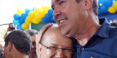 Riedel sai de f&eacute;rias e Barbosinha assume governo