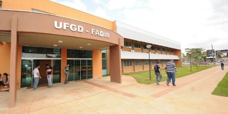 Vestibular UFGD: gabarito preliminar ser&aacute; divulgado nesta quarta-feira (17) 