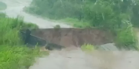 Em 14h, chuva de 181 mm derruba pontes em Paranhos