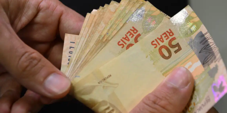 Segunda parcela do d&eacute;cimo terceiro deve ser paga at&eacute; sexta-feira