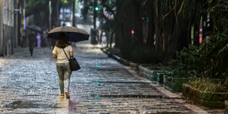 Saiba em que regi&otilde;es do Brasil deve chover acima da m&eacute;dia no ver&atilde;o