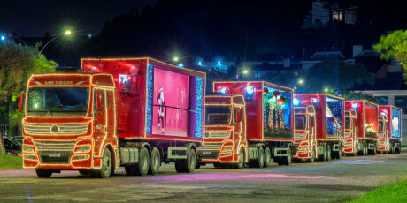 Caravana de Natal da Coca-Cola vai passar em 3 municípios de MS; confira