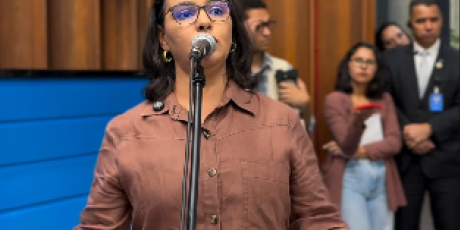 Gleice Jane recebe ameaça de morte e registra boletim de ocorrência