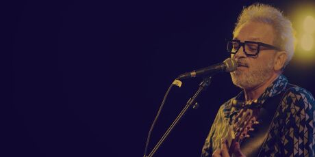 Jerry Esp&iacute;ndola celebra 40 anos de carreira com turn&ecirc; no Paraguai